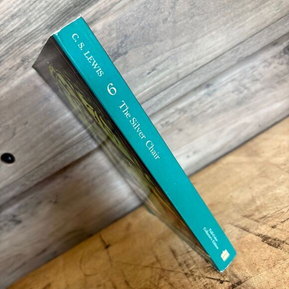 The Silver Chair by C.S. Lewis Paperback Book The Chronicles of Narnia - Picture 3 of 9